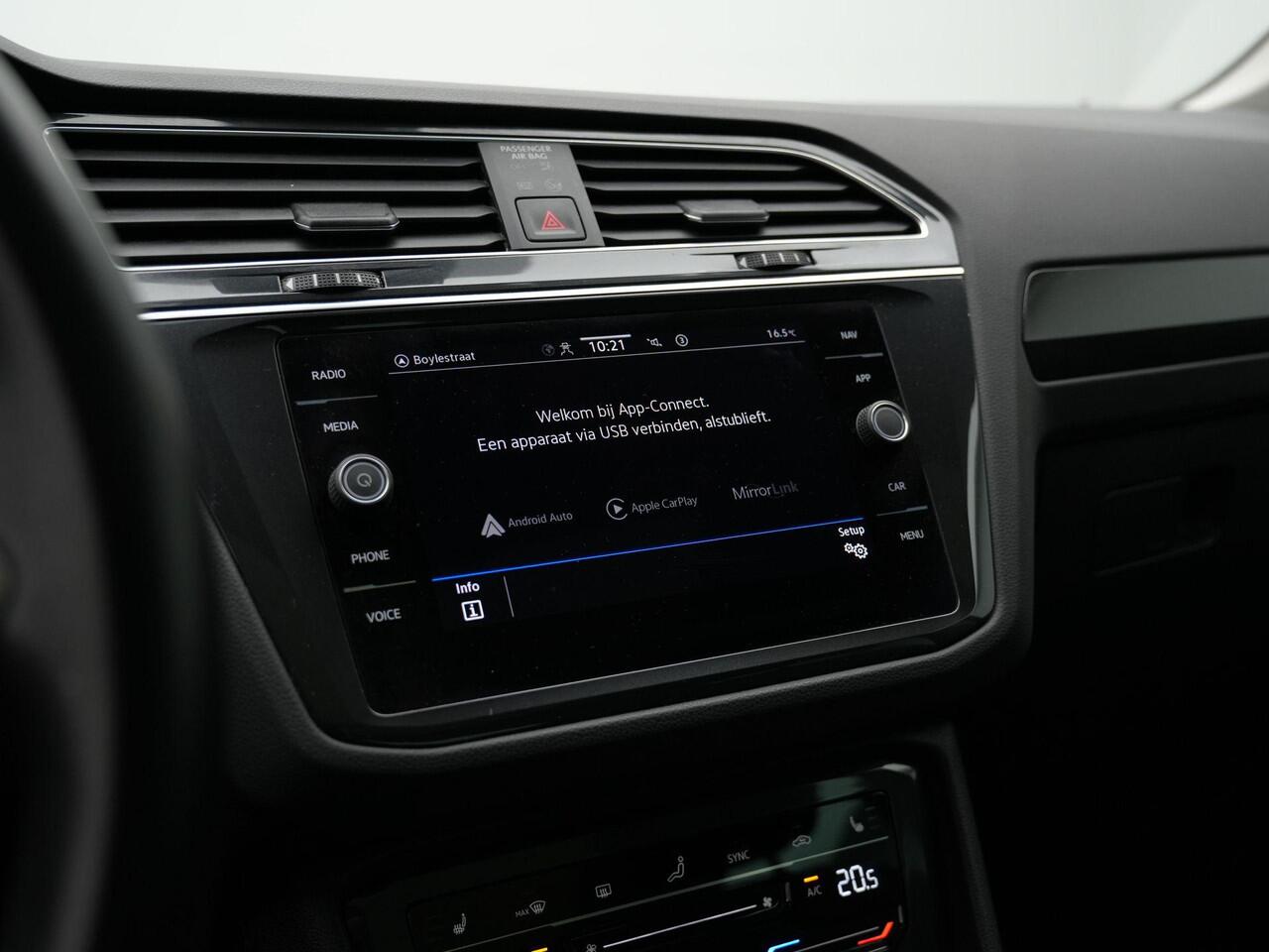 Volkswagen TIGUAN 1.4 TSI eHybrid 245 pk DSG Elegance | Panoramadak | Leder | Geheugenstoelen | IQ Light | Rondomzicht camera