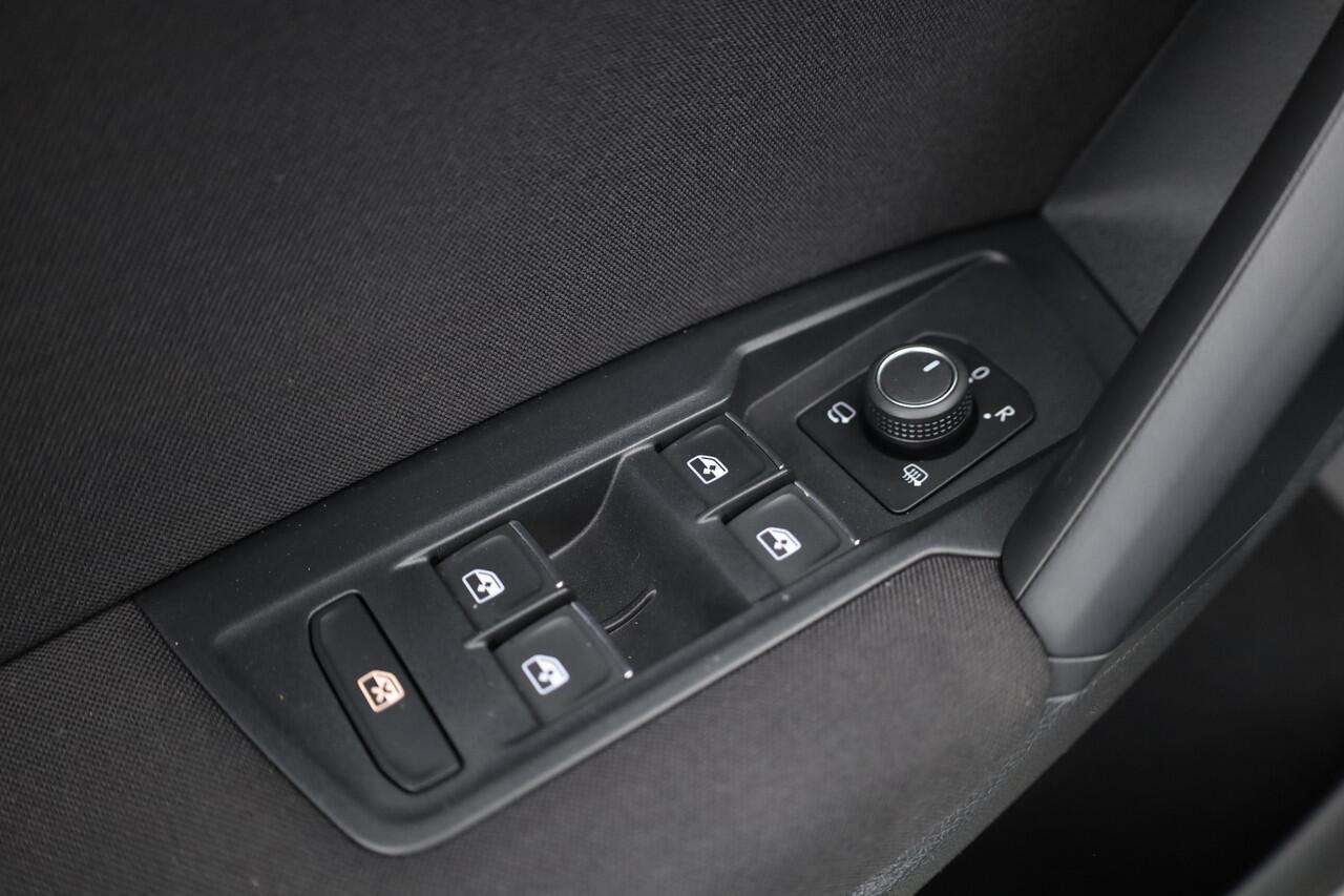 Volkswagen TIGUAN 1.5 TSI DSG 150pk ACT | Navi | Camera | Travel Assist | Stoel- Stuurverw. | Dodehoekdet.