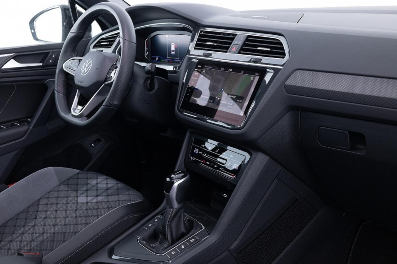 Volkswagen TIGUAN 1.5 TSI R-Line Business | PANORAMADAK ? 1e Eigenaar