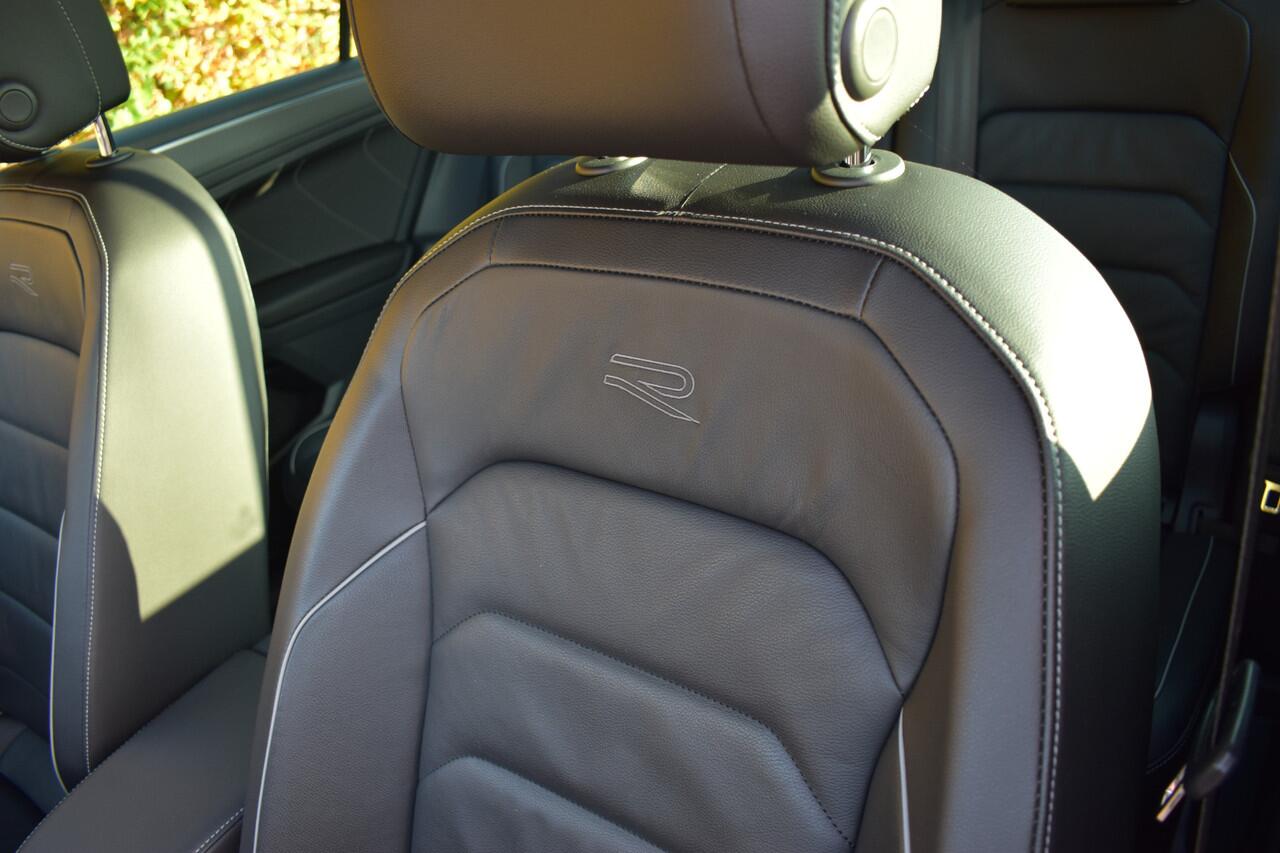 Volkswagen TIGUAN 1.5 TSI R-Line '22 PANO, LEER, TREKH, 71DM! NIEUWSTAAT!