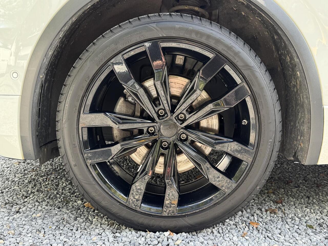 Volkswagen TIGUAN 2.0 TSI DSG 4M R-Line (2x) (Pano,Camera,Virtual)