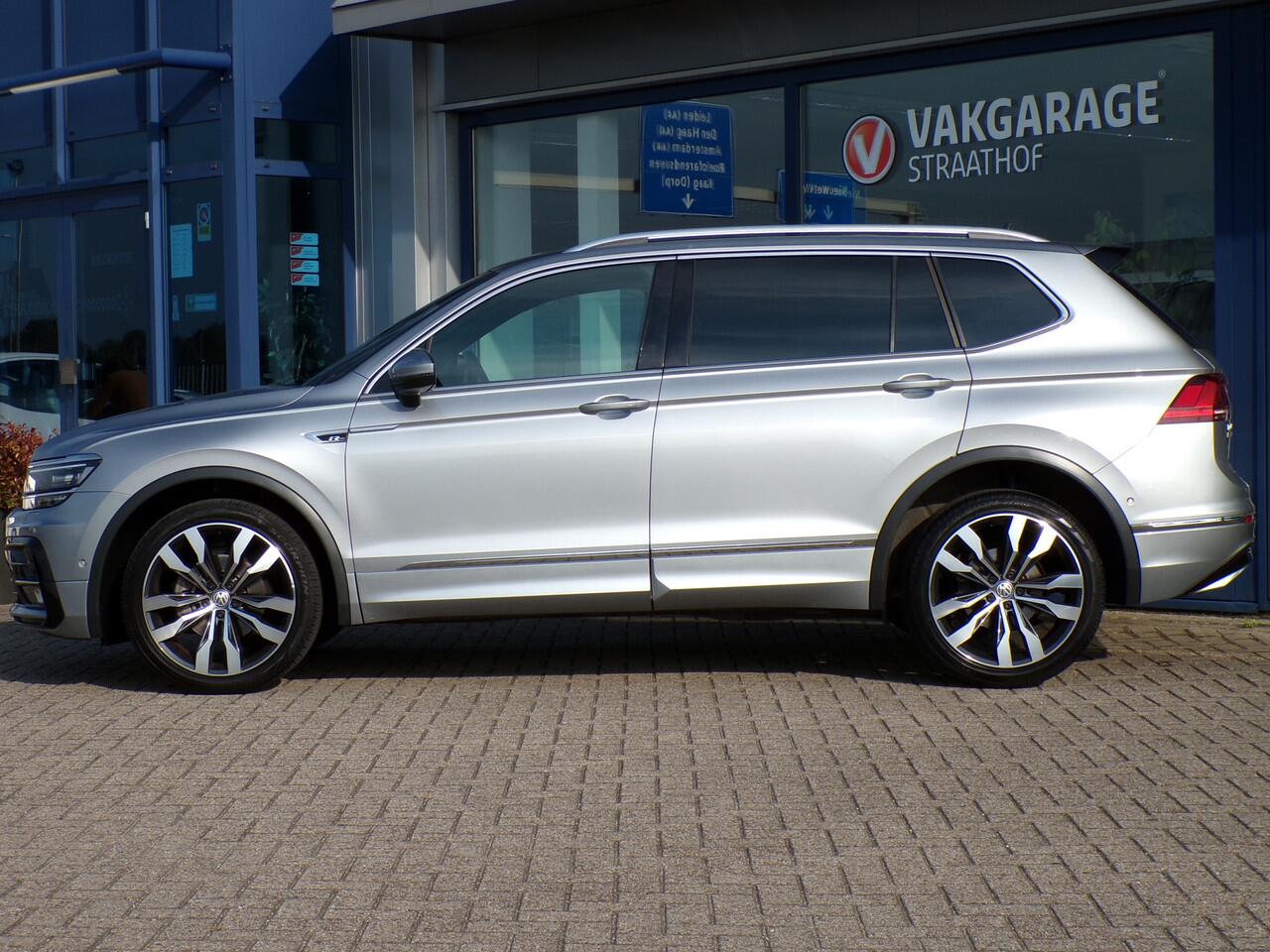 Volkswagen TIGUAN All-space - Allspace 1.5 TSI Highline Business R 7p., Trekhaak / Carplay + Android Auto / Full LED / Elektr. Schuifdak / Camera + Sensoren / 20'' LMV