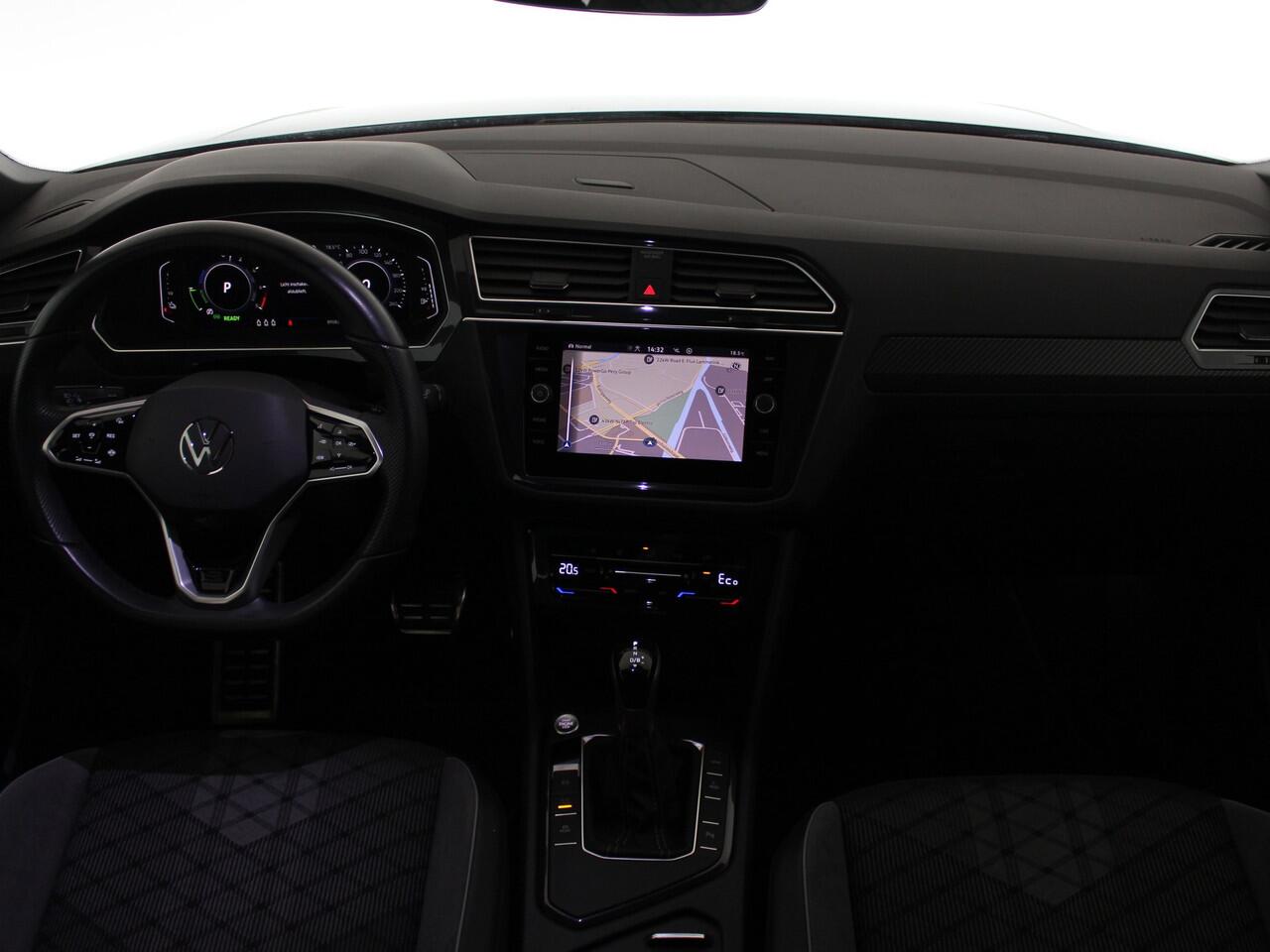 Volkswagen TIGUAN 1.4 TSI eHybrid R-Line Business | Black Style | Camera | Navi | DCC |*