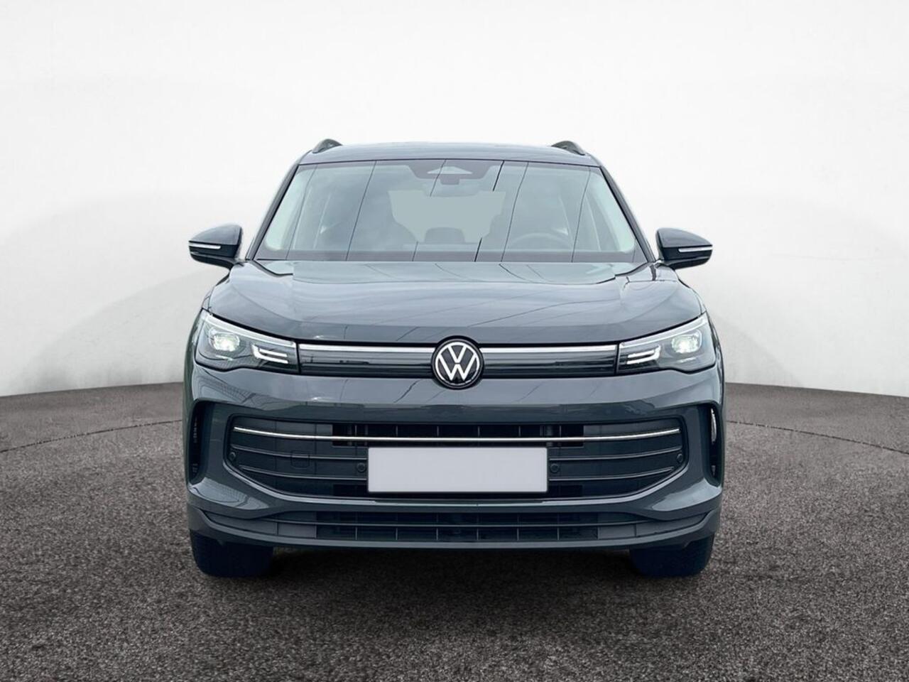 Volkswagen TIGUAN 2.0 TDI 4Motion DSG 193 PK ACC Navi LED Camera Trekhaak 18 Inch