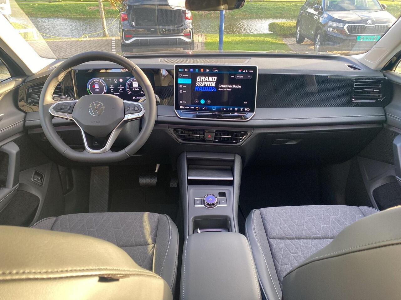 Volkswagen TIGUAN 1.5 eHybrid Life Edition | Trekhaak | 18 inch | A.camera | PHEV |