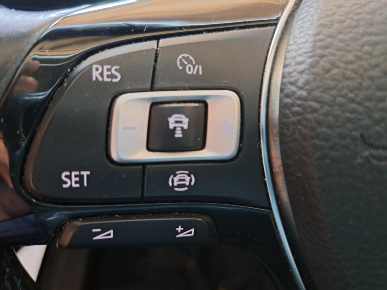 Volkswagen TIGUAN 1.5 TSI 131 Pk Comfortline Business Ecc Nav. Apple Carplay