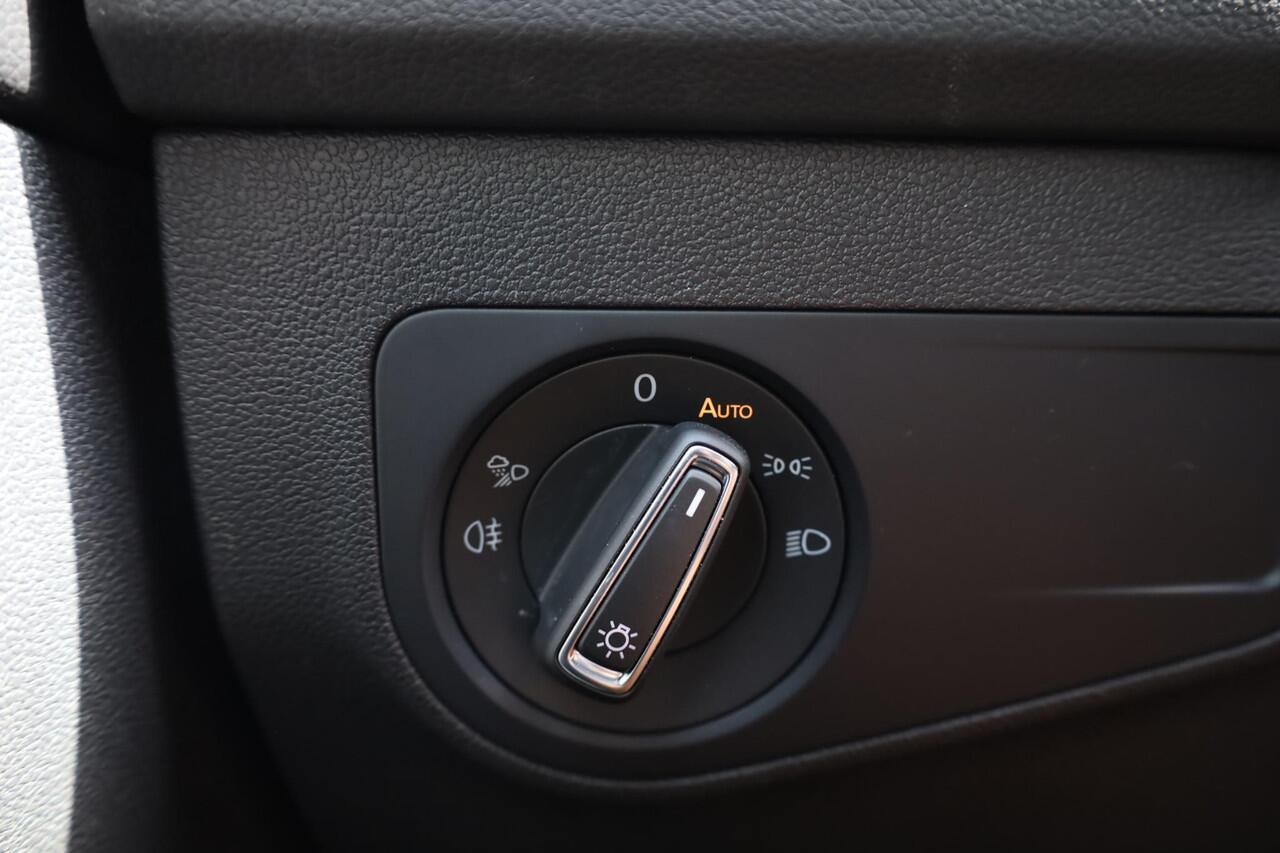 Volkswagen TIGUAN 1.4 TSI eHybrid R-Line Business+ 245PK / 180kW DSG, 20" 'Misano' LMV, achteruitrijcamera (rear view), LED Matrix (IQ.Lights), dodehoekdetectie (side assist), adaptief onderstel (dcc), elektrisch verstel-, verwarm- en inklapbare buitenspiegels (spiegel pak