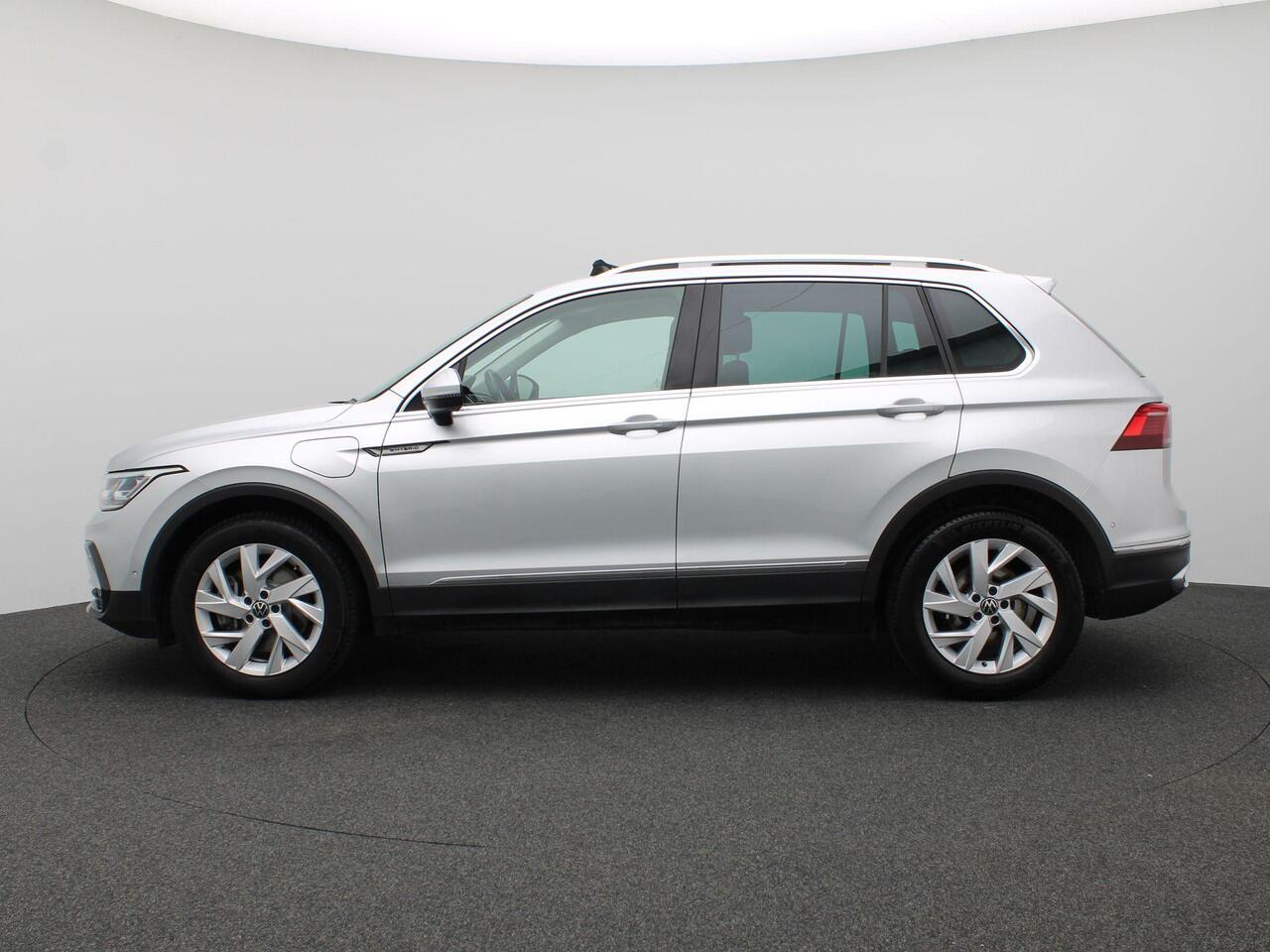 Volkswagen TIGUAN 1.4 TSI eHybrid Elegance SOH 100%, Pano-Schuifdak, Trekhaak, Keyless, Elektr. Achterklep, Matrix LED-Verlichting, Side Assist, 18" LM Velgen