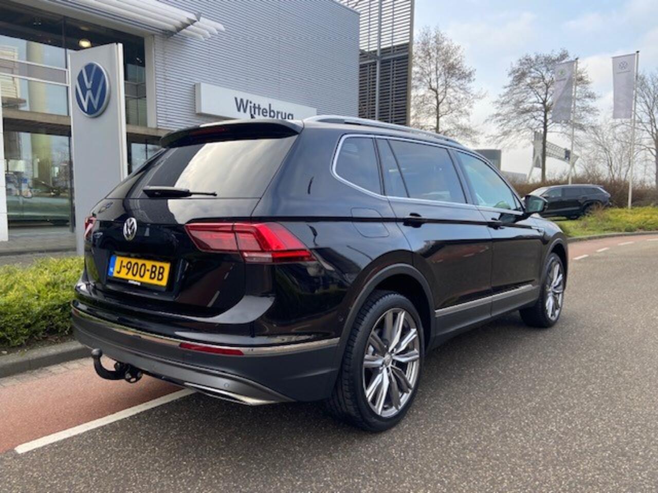 Volkswagen TIGUAN Allspace 1.5 TSI Highline 7p. / Pano / App-connect / Camera / Stoelverwarming
