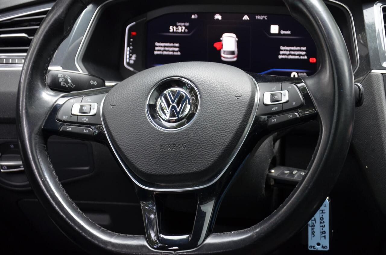 Volkswagen TIGUAN 1.5 TSI ACT Highline Business R Line Automaat/Virtueel-Dashbord/Navi/Pdc/Ecc/Led/Stoelverwarming/Panoramadak/19-Inch Lmv/Privacy-Glass