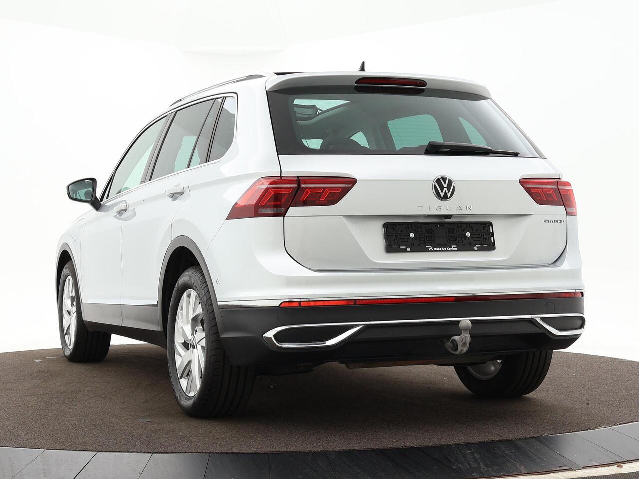 Volkswagen TIGUAN 1.4 TSI 245pk DSG eHybrid Elegance · 360 Camera · Panoramadak · Elek. Trekhaak · Apple/Android Car Play · IQ.Light · Navi · 18'' Inch ·