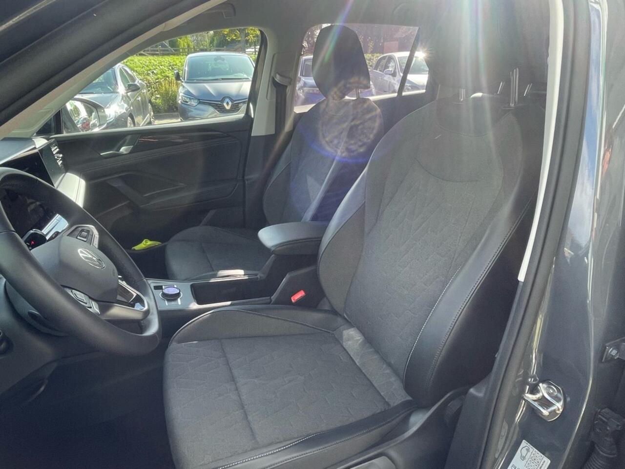 Volkswagen TIGUAN Tiguan 1.5 eTSI Life, Nav, Carplay, Stoelverw, Camera