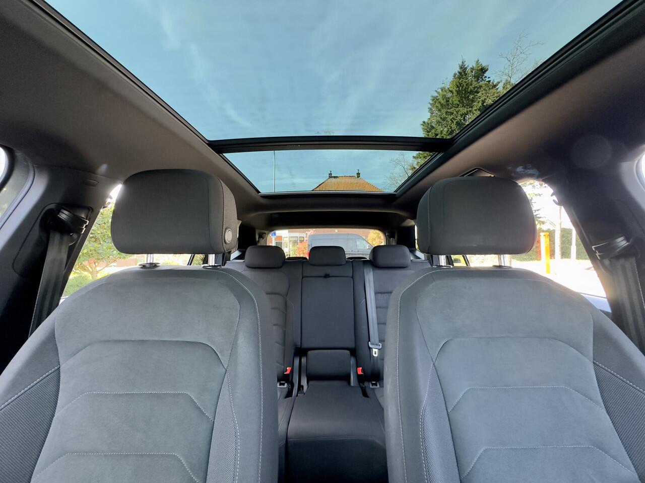 Volkswagen TIGUAN Allspace 2.0 TDI AUT7 R-LINE HIGHLINE 7PERS 150PK. PANODAK LEDER NAVI CAMERA DIGI-DASH APPLE-CARPLAY LED 20 INCH-LMV PDC