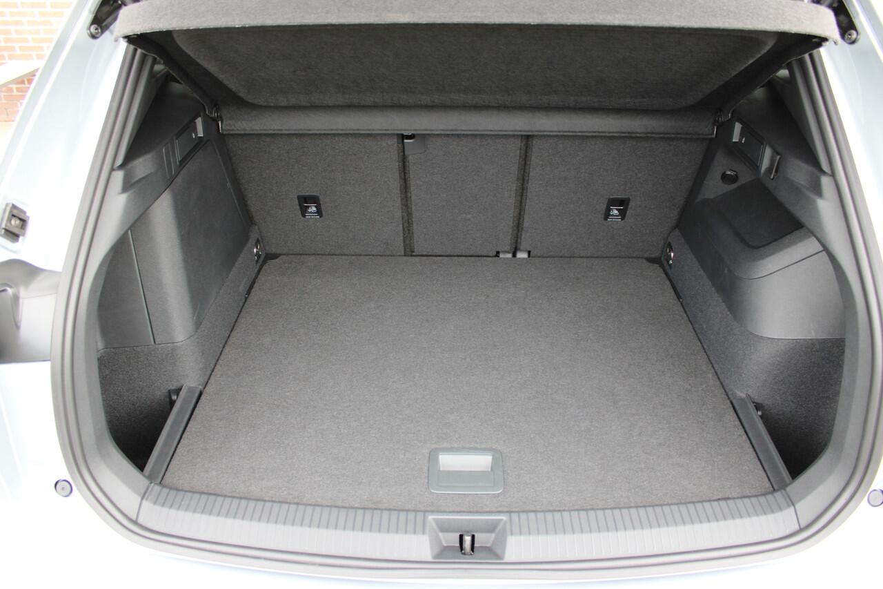 Volkswagen TIGUAN 1.5 eHybrid 272PK R-Line Edition |PANO-DAK|TREKHAAK|BLACK-STYLE|ACC|IQ.LIGHTS|