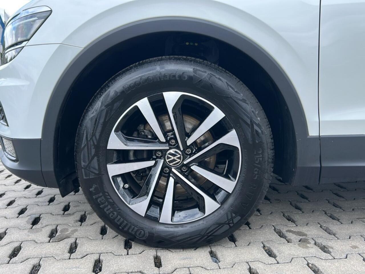 Volkswagen TIGUAN 1.5 TSI DSG COMFORTLINE PANO-DAK/TREKHAAK/NAVI/CARPLAY/HUD/ACC