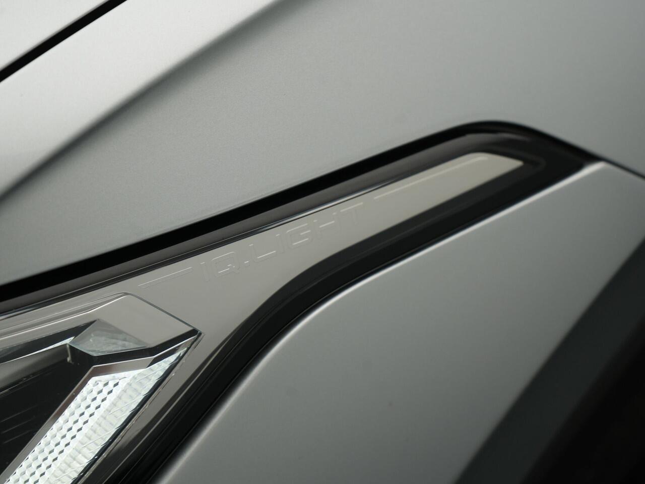 Volkswagen TIGUAN 1.4 TSI eHybrid Elegance Plug In Hybrid 245pk Dealer O.H PHEV | Adaptive Cruise | Head Up | IQ Light | 360 Camera | Alcantara Sportstoelen Massage & Verwarmd | Sfeerverlichting | Keyless | Stuur Verwarmd | Apple Carplay | Navigatie | DAB |