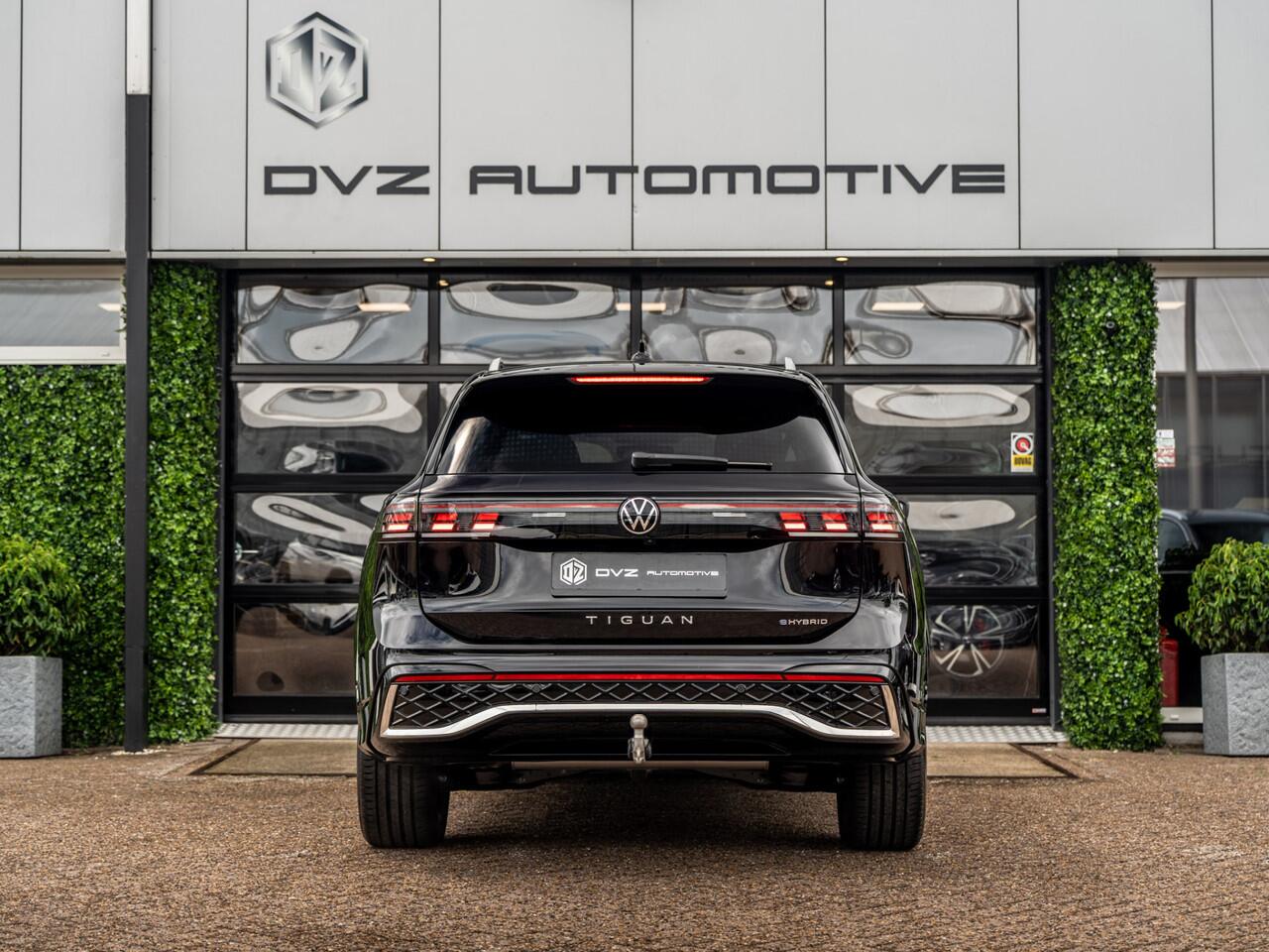 Volkswagen TIGUAN 1.5 eHybrid 272PK DSG R-Line | Massage | 360 Camera | Trekhaak | BTW | 120 km WLTP |