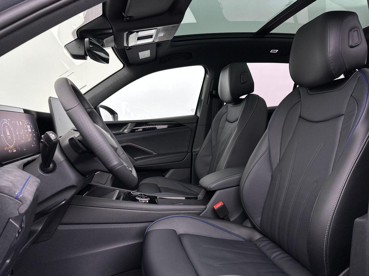 Volkswagen TIGUAN R-Line Edition Plug in Hybride 272 pk Black Style Pakket