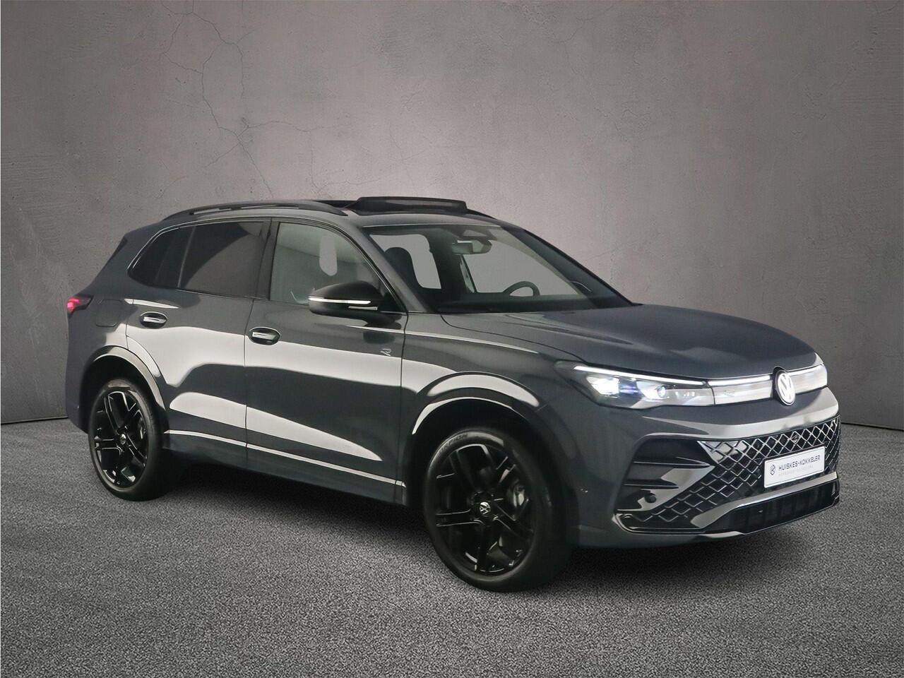 Volkswagen TIGUAN R-Line Edition 1.5 TSI eHybrid 272pk DSG Automaat Trekhaak, Harman Kardon audio, Panoramadak, Adaptive cruise control, 360 camera, Elektrische achterklep