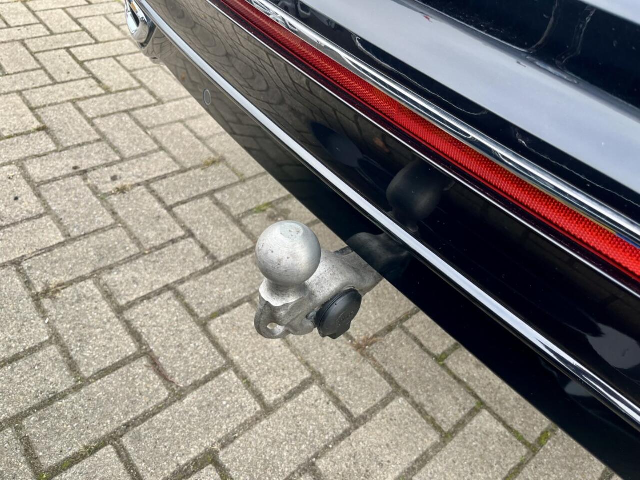 Volkswagen TIGUAN 1.5 TSI R-Line Camera Trekhaak Standkachel Carplay Keyless Navi