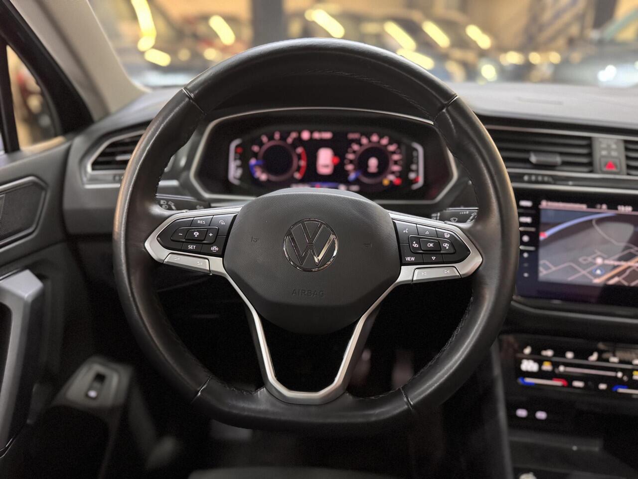 Volkswagen TIGUAN 1.5 TSI Life Panoramadak Navi Camera Ad. Cruise Winter pack Dealeronderhouden