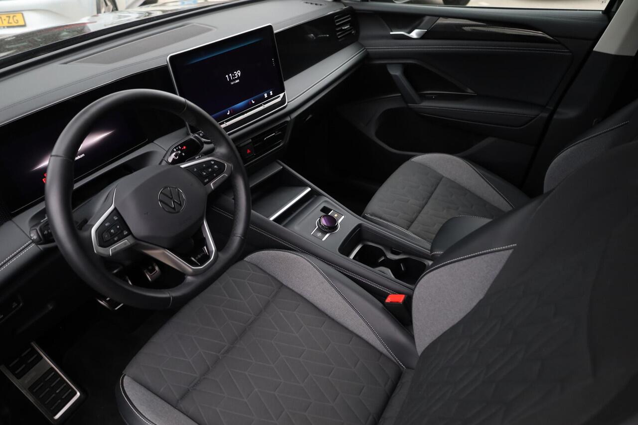 Volkswagen TIGUAN 1.5 eTSI Life Edition 130PK / 96kW, Achteruitrijcamera (rear view), rondomzichtcamera (area view), wegklapbare trekhaak, 60 mnd / 100.000km garantie, stoel- en stuurwielverwarming, ambiente verlichting, navigatie, Apple Carplay / Android Auto, privacy gla