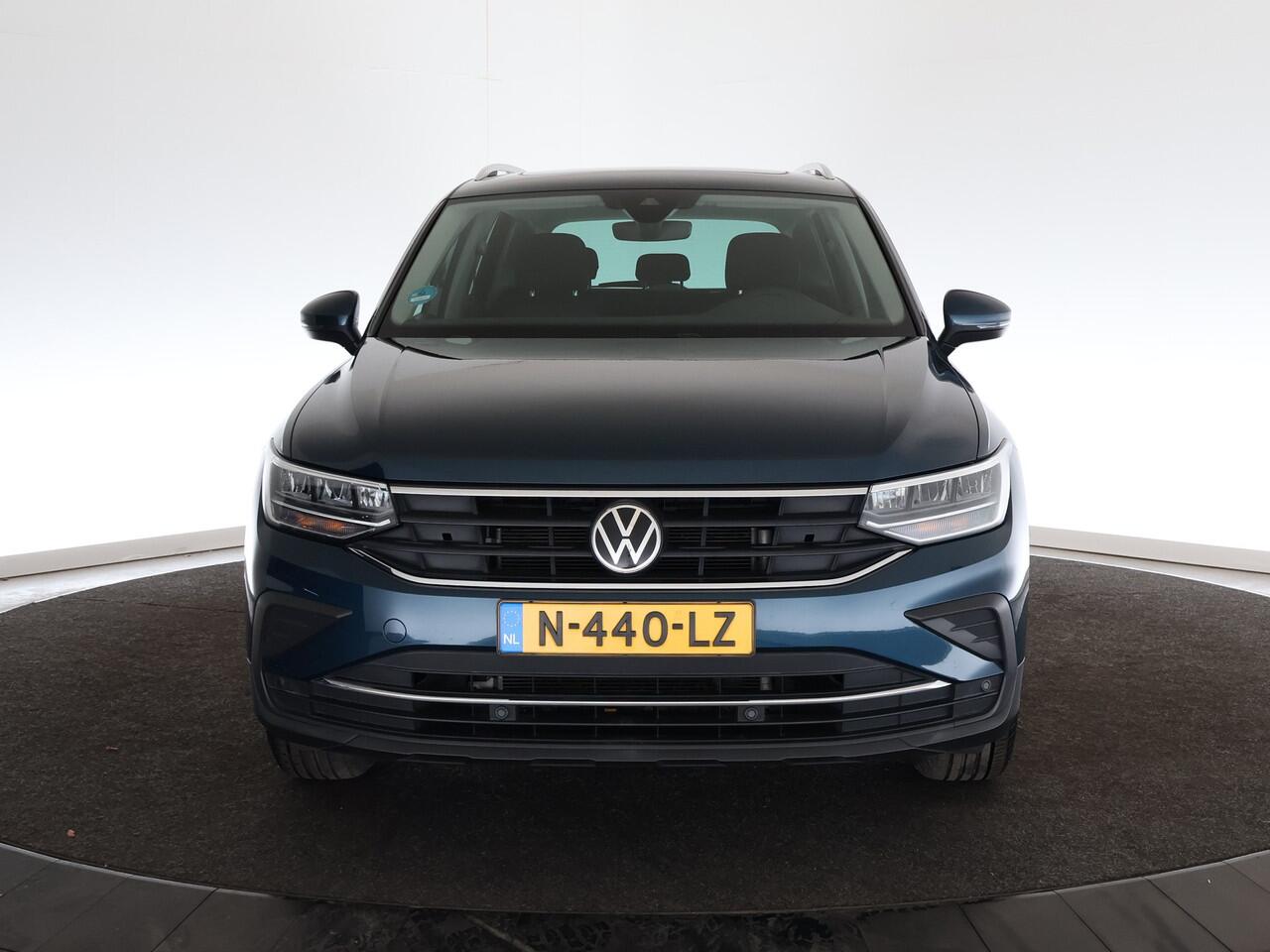 Volkswagen TIGUAN 1.5 TSI Life Business | Clima | Pano | Navi |*