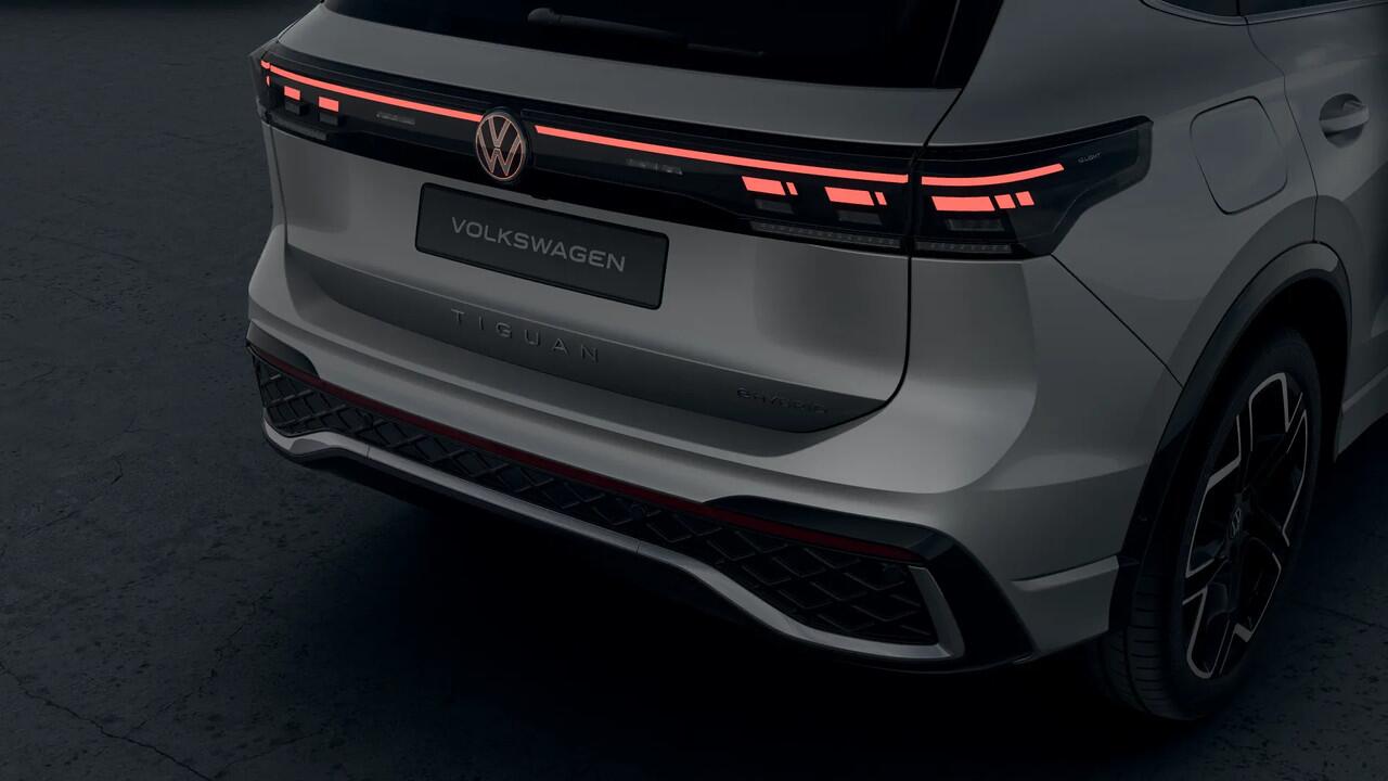 Volkswagen TIGUAN 1.5 eHybrid 204 6DSG R-Line Edition Automaat