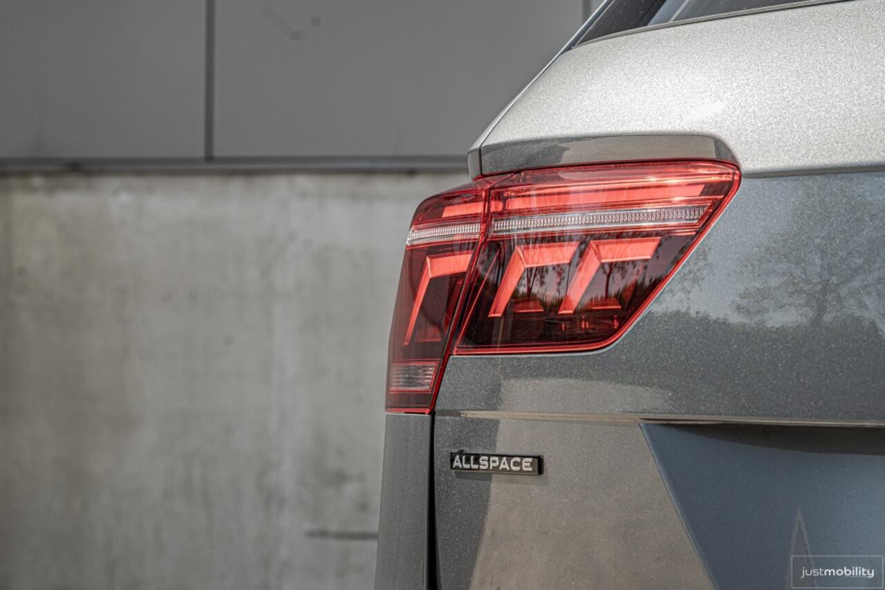 Volkswagen TIGUAN 1.5 TSI R-Line 7p. IQ, ACC, Pano, Lane, Leder, Vol