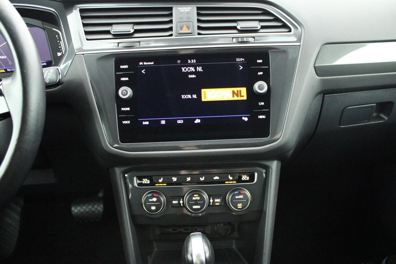 Volkswagen TIGUAN Allspace 1.5 TSI 150pk DSG R-Line Highline Trekhaak Camera Keyless Virtual Cockpit Navigatie