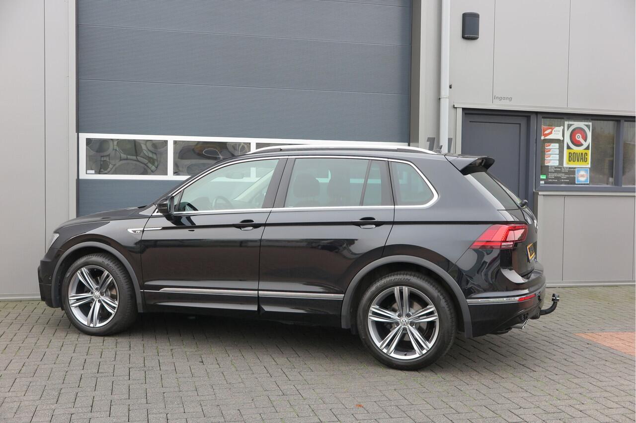 Volkswagen TIGUAN 1.5 TSI 150pk DSG ACT R-Line Highline Virtual cockpit, Led ,Stoelverwarming , PDC , Achterruitrijcamera , Adaptive cruise , Parkeerhulp , Trekhaak , Carplay ,etc.