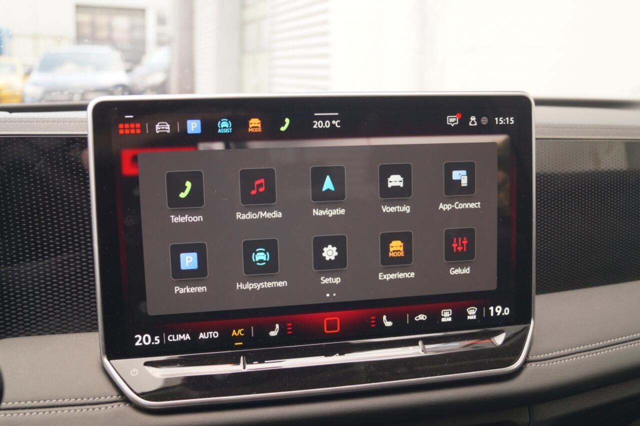 Volkswagen TIGUAN 1.5 eTSI 130pk DSG Life -LED-ECC-CAM-18inch-NAVI-