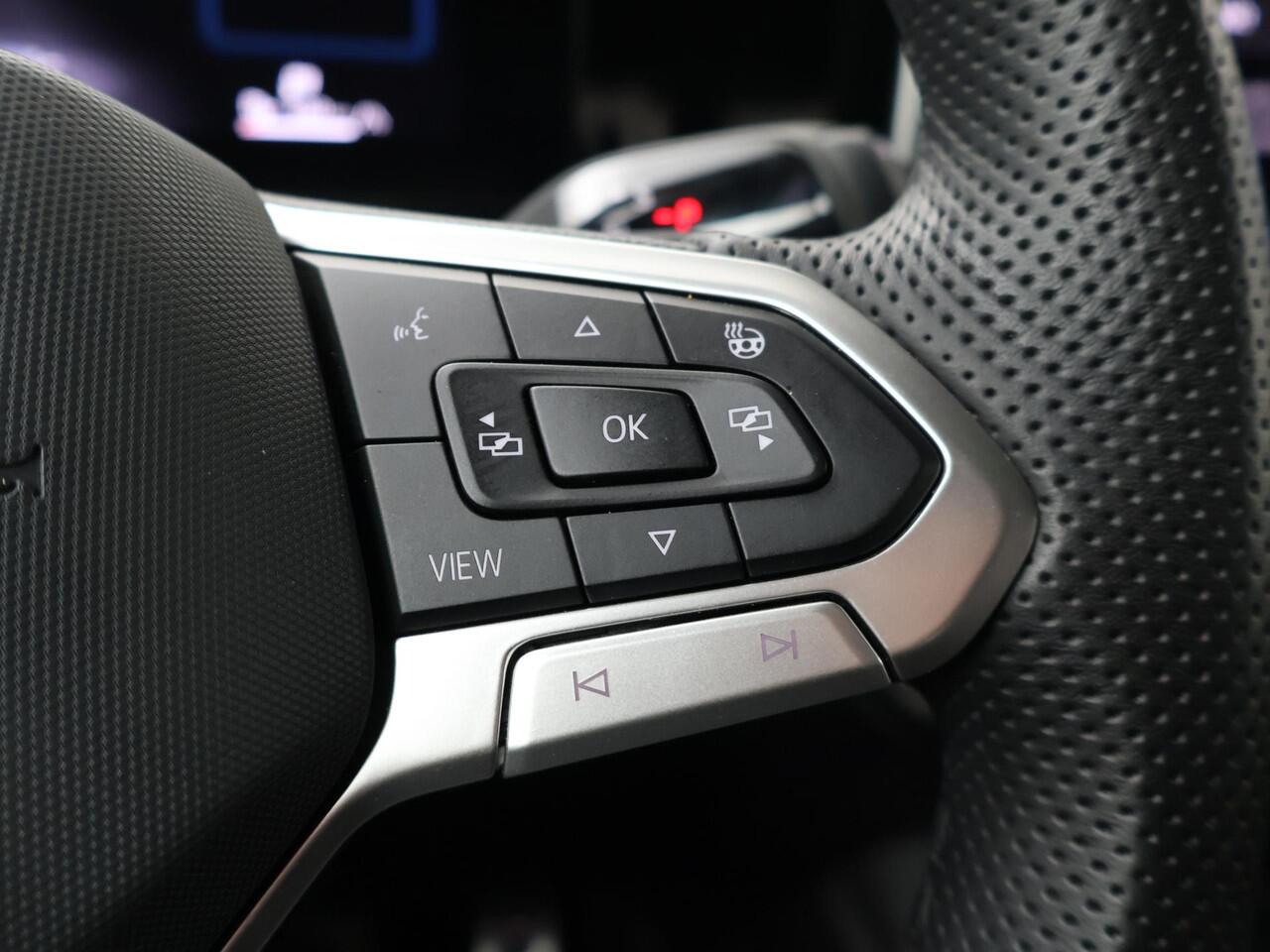 Volkswagen TIGUAN 1.5 eHybrid R-Line Business | 204 PK | SoH 100% | Trekhaak wegklapbaar | Elek. achterklep | Voorstoelen verwarmd | Apple Carplay/Android Auto |