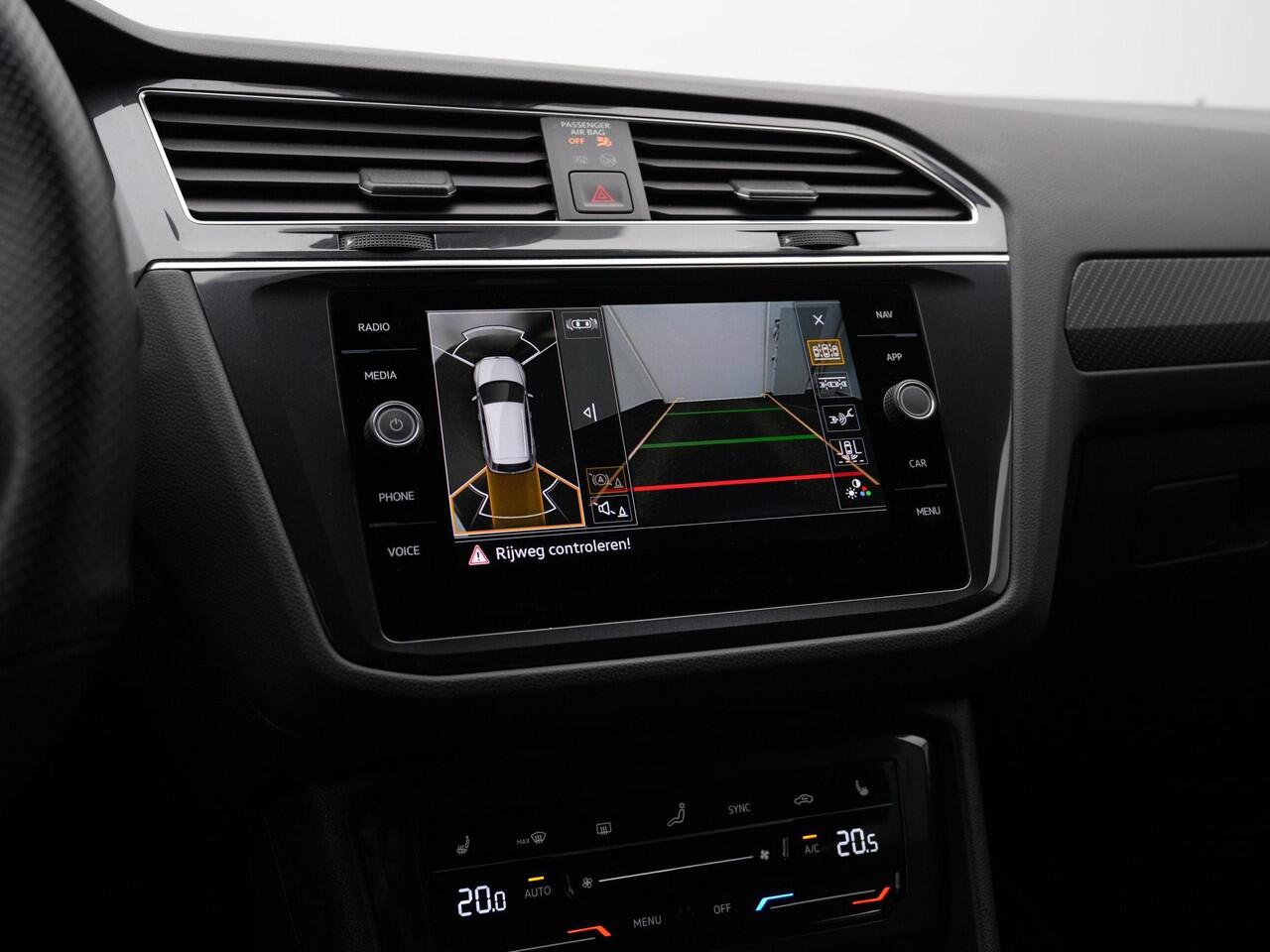 Volkswagen TIGUAN 1.4 TSI eHybrid 245 pk DSG R-Line Business | Panoramadak | Adaptief onderstel | 360 camera | Head-up display | IQ Light