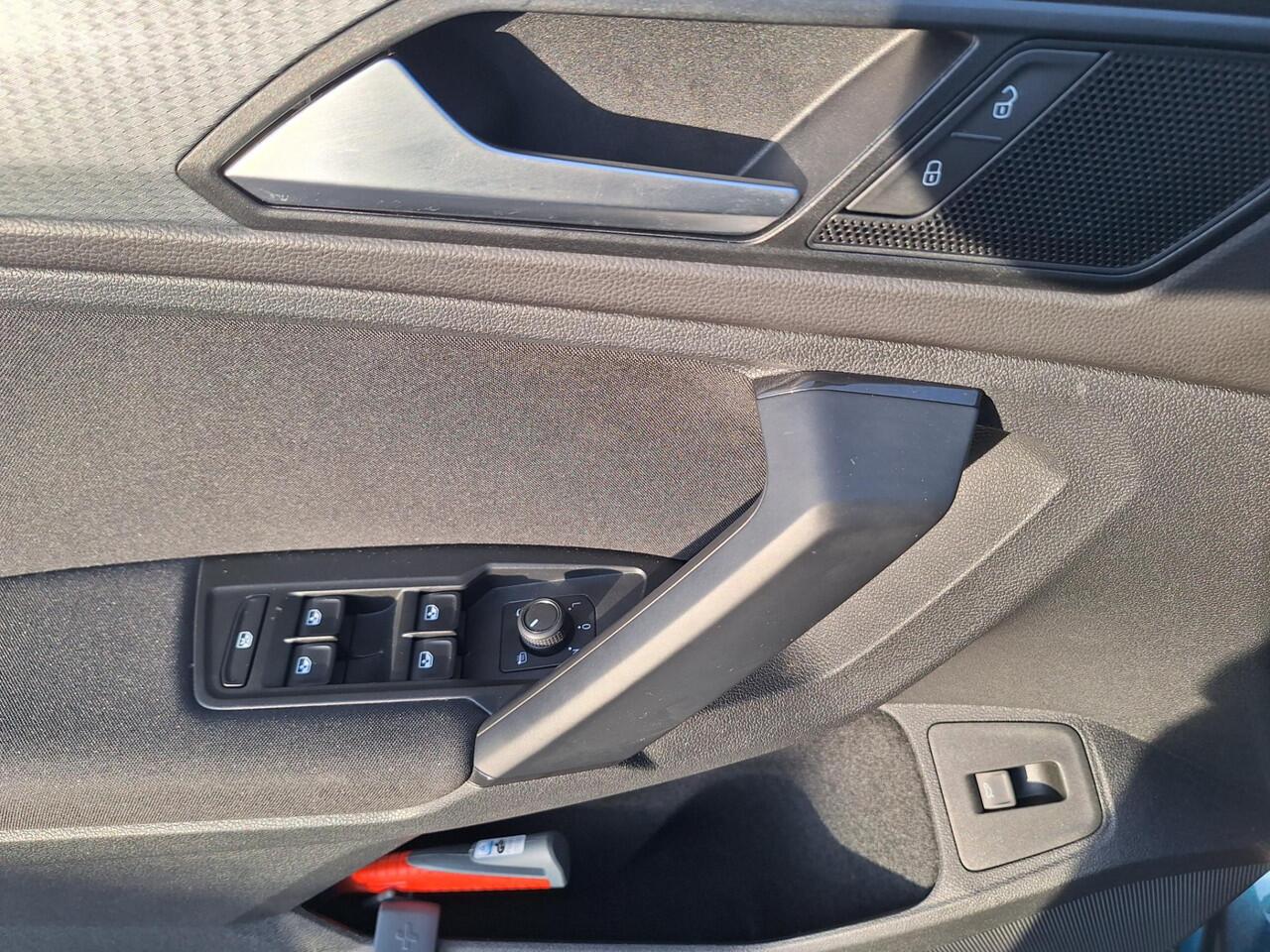 Volkswagen TIGUAN 1.5 TSI Life Business Camera, LED, LM 17", Digitaal instrumentenpaneel (Active Info Display)