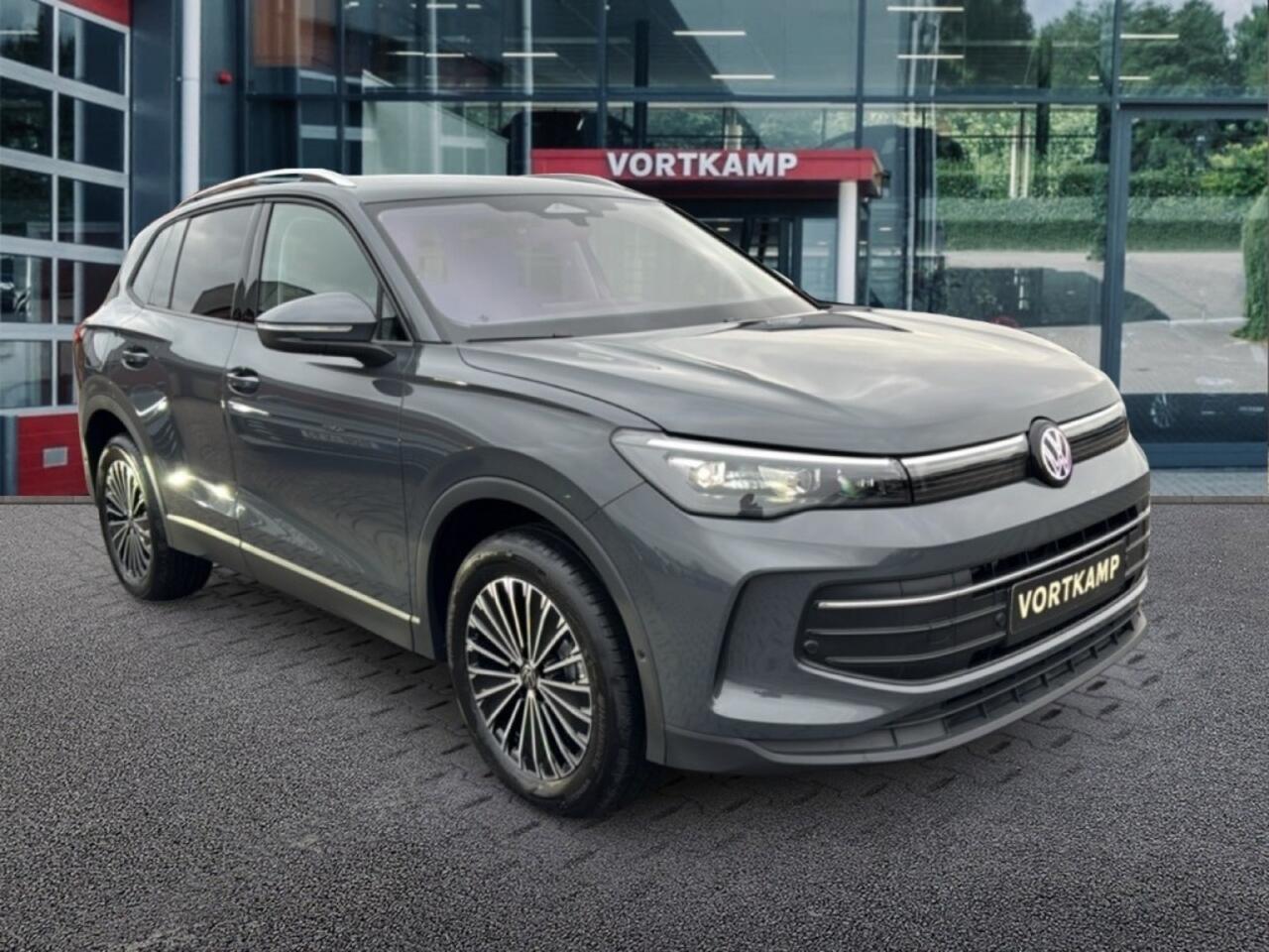 Volkswagen TIGUAN 1.5 TSI E-HYBRID LIFE TREKHAAK/CAMERA/LEDER/MEMORY/CARPLAY/ACC