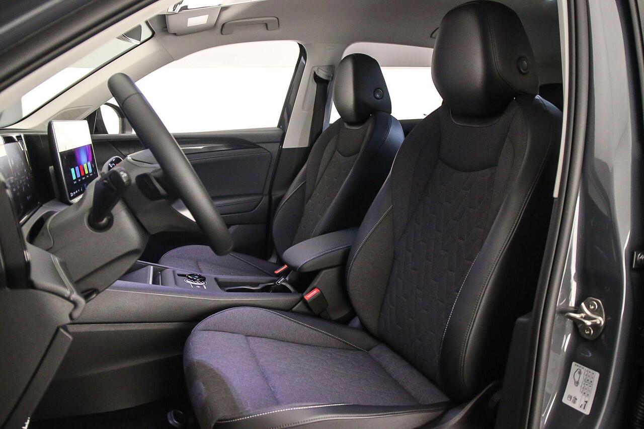 Volkswagen TIGUAN Life Edition 1.5 TSI eHybrid 204pk DSG Automaat Trekhaak, Adaptive cruise control, Achteruitrijcamera, LED koplampen, Parkeersensoren, Elektrische achterklep