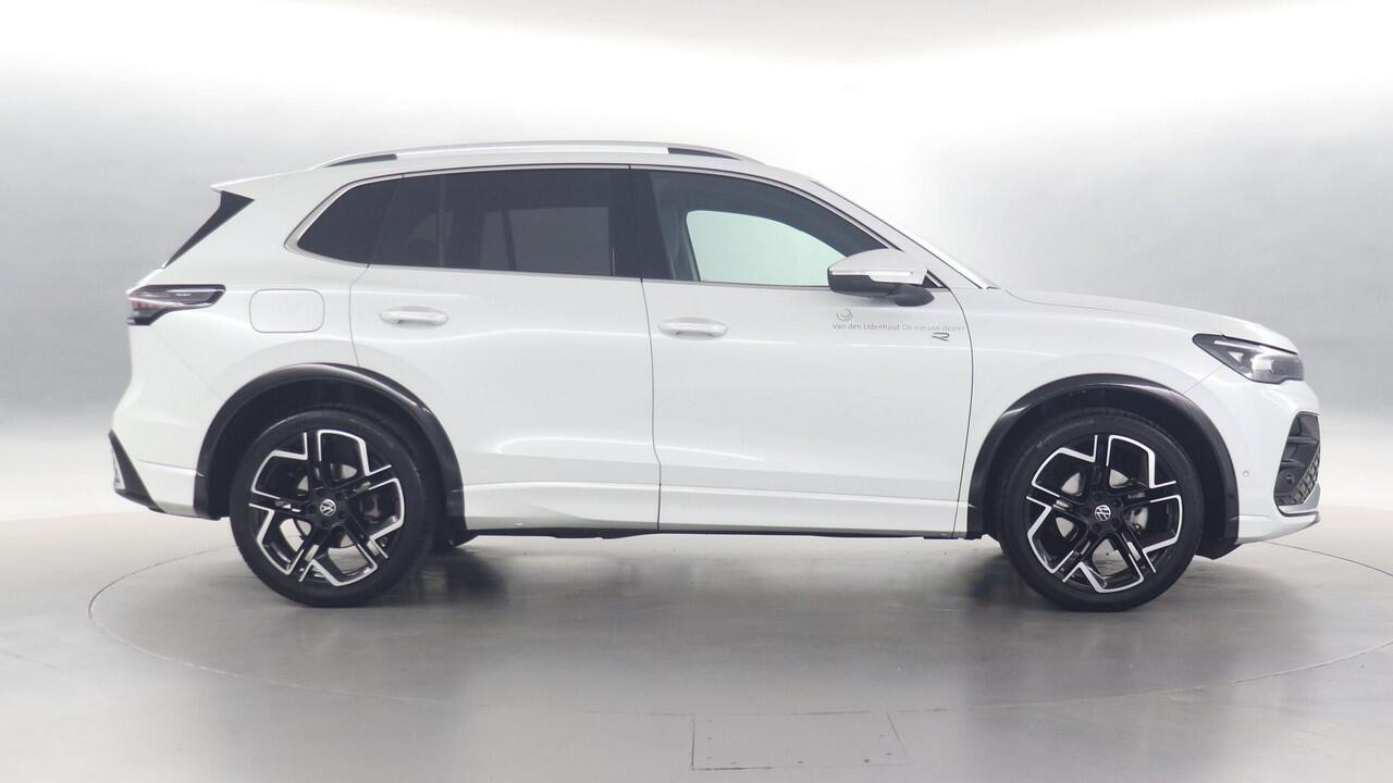Volkswagen TIGUAN 1.5 eTSI 150pk R-Line Edition DSG / Navigatie / Stoel+Stuurverwarming / Keyless / Camera