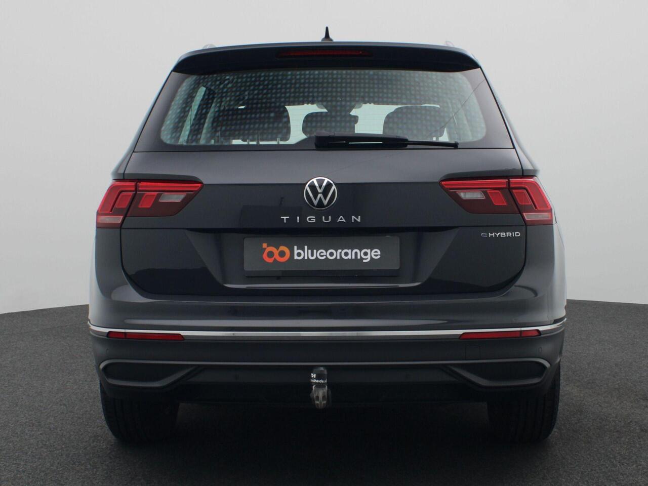 Volkswagen TIGUAN 1.4 TSI Life e-hybrid 245PK DSG full led, trekhaak, alarm, keyless, elek. bedienbare achterklep, 17" lichtmetaal