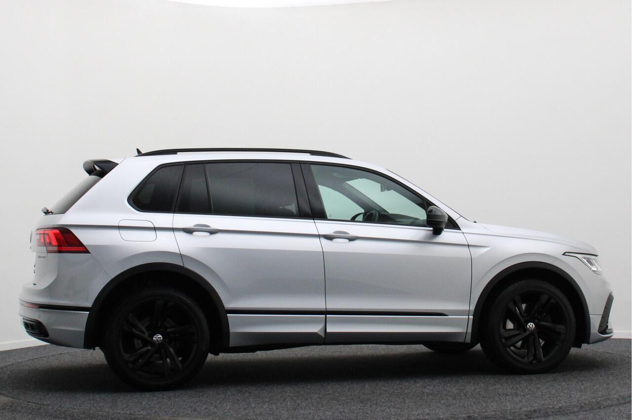 Volkswagen TIGUAN 1.4 TSI eHybrid R-Line Business+ IQ-Light, Virtual Cockpit, ACC, Winterpakket, Apple Carplay, PDC, 20''