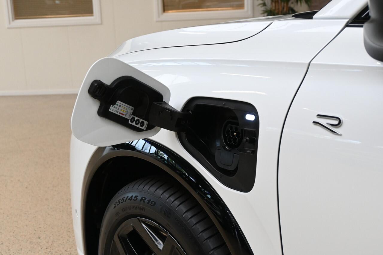 Volkswagen TIGUAN 1.5 eHybrid 272pk R-Line | Leder | Panoramadak | 360° Camera | 100% (Dealer) onderhouden label