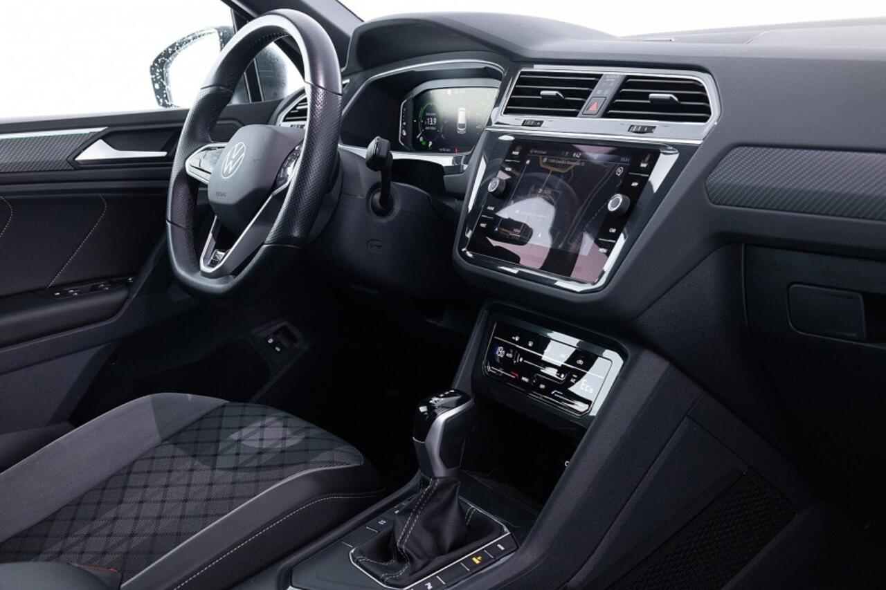 Volkswagen TIGUAN 1.4 TSI eHybrid R-Line Business+ | Trekhaak ? 1e Eigenaar