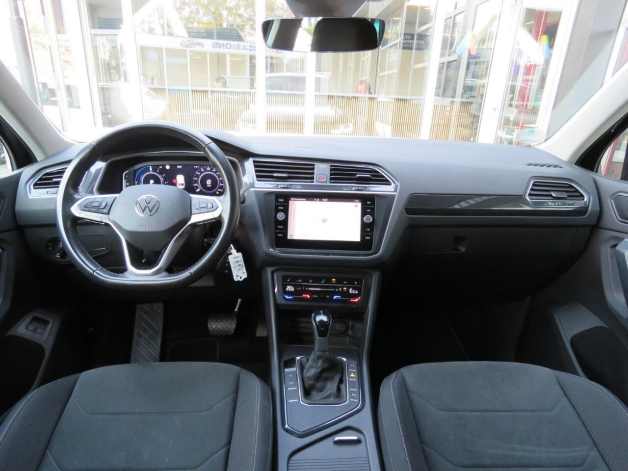 Volkswagen TIGUAN 1.4 TSI 245pk eHybrid Elegance / Trekhaak / IQ Light / Stoel + stuurverw. / Camera / BOVAG garantie