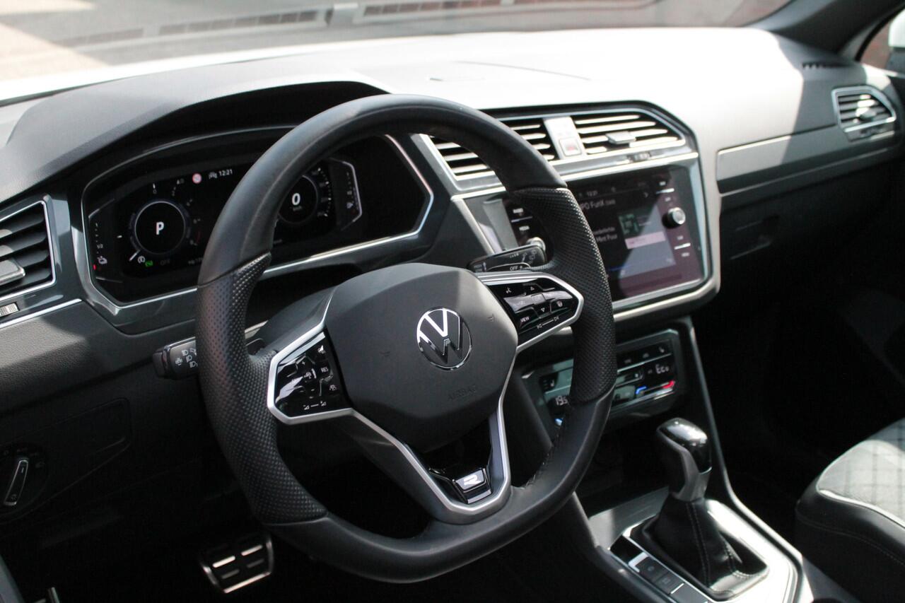 Volkswagen TIGUAN 1.4 TSI eHybrid R-Line Business+ | IQ | Pano | Trekhaak | Carplay