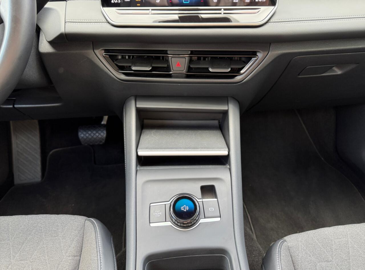 Volkswagen TIGUAN 1.5 eTSI Life Edition I Carplay I Camera I Keyless