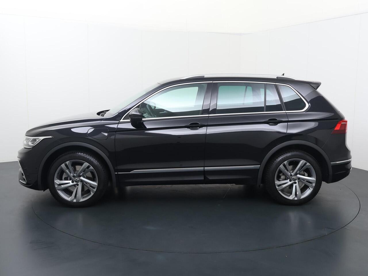 Volkswagen TIGUAN 1.4 TSI eHybrid R-Line Business | 245 PK | Automaat | Trekhaak | Achteruitrijcamera | R-Line |