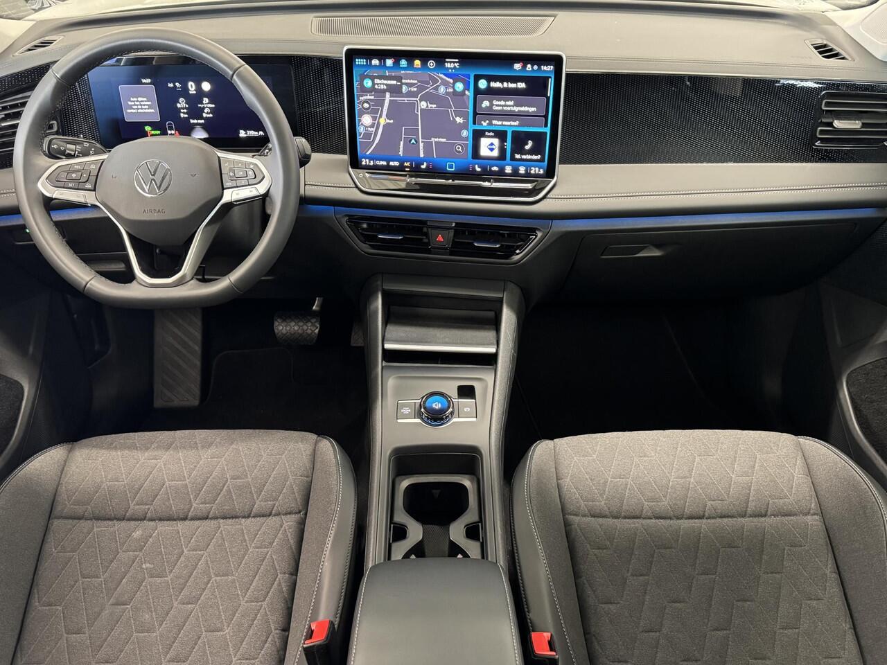 Volkswagen TIGUAN 1.5 eTSI Life Edition Automaat | Virtual Cockpit | LED Verlichting | 18"Lmv | Stoel / Stuurverwarming | Climate Control | Navigatie | PDC | Apple Carplay/Android Auto | Camera |Dode Hoek Detectie | ( Vestiging - Vianen Tel: 0347-371248 )