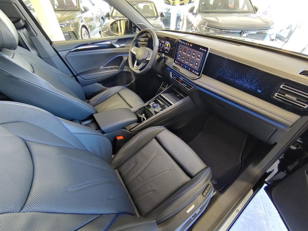 Volkswagen TIGUAN 1.5 TSI E-HYBRID R-LINE PANO-DAK/TREKHAAK/CAMERA/LEDER/MEMORY/HUD