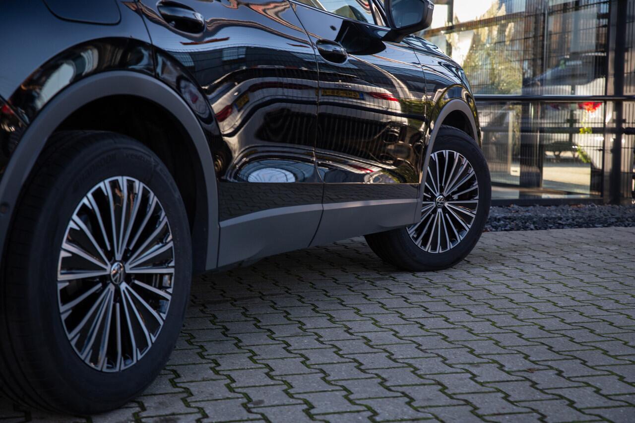 Volkswagen TIGUAN Elegance 1.5 eTSI , Sfeerverlichting, Massagestoelen, 360-graden camera,