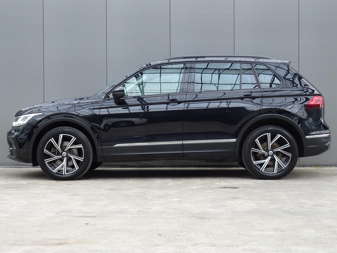 Volkswagen TIGUAN 1.4 TSI eHybrid Business+ * PANORAMADAK * 19 INCH * CARPLAY !!